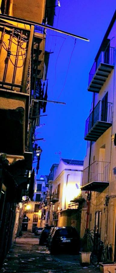 Stranizza D'Amuri, Al Capo Vero Cuore Di Palermo Vedi Anche Atoca1 Bagian luar foto