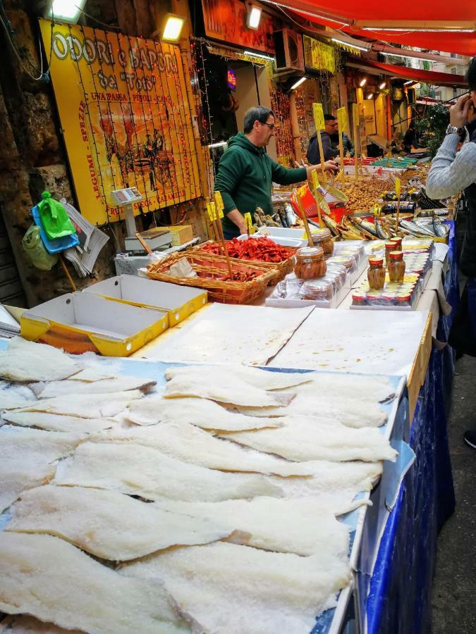 Stranizza D'Amuri Al Capo Vero Cuore Di Palermo, Self Check In Vedi Anche Atoca1 Bagian luar foto